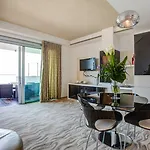 Premier & - Premier Hotel