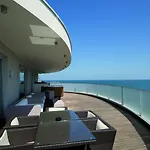 Premier & - Premier