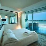 Premier & - Premier Hotel