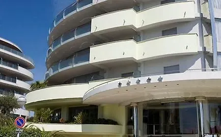 Premier & - Premier 5*