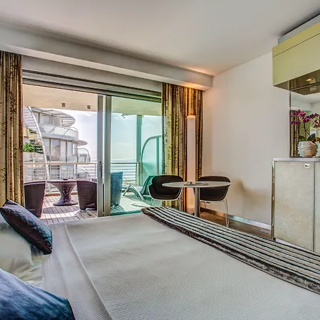 Ξενοδοχείο Premier & - Premier