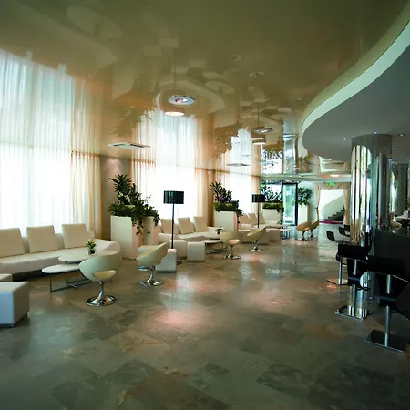 Premier & - Premier 5*